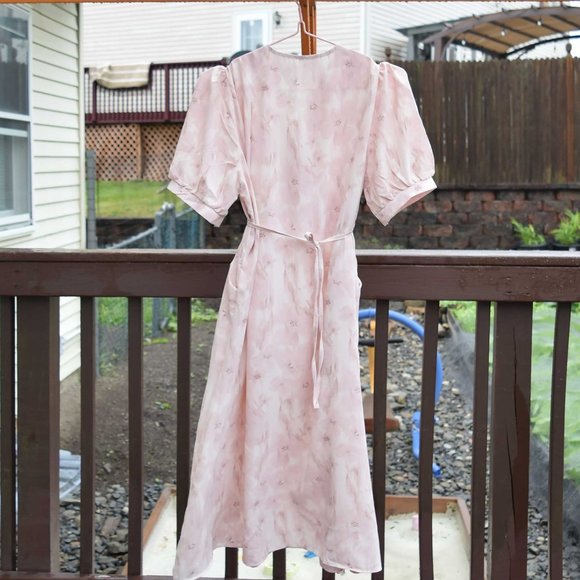 【SOLD】Pink Flora Long Dress - V neck Adjustable Waist - Picture 5 of 6